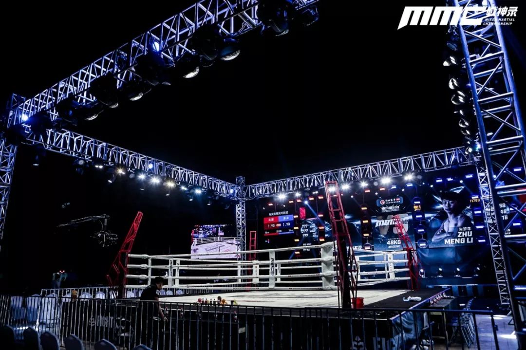 熊猫体育app-强队互相搏击，胜负难以预料