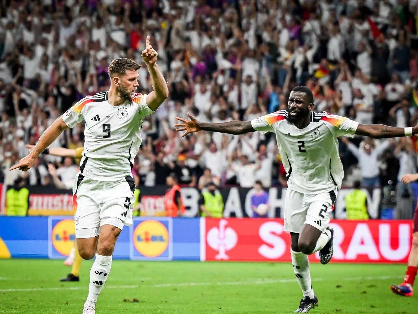 熊猫TV-瑞士击败法国，成功晋级欧洲杯半决赛